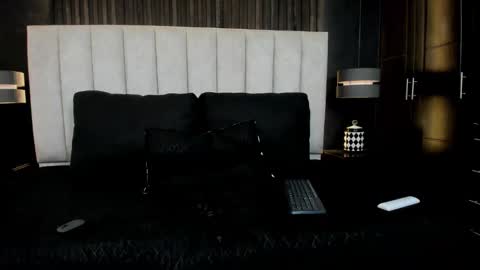 mathilda_liz online show from April 28, 1:16 pm