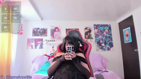 Snapshot of mathildalapetite chatting on May 22, 7:19 pm Mathilda Lapetite online show from May 22, 7:19 pm