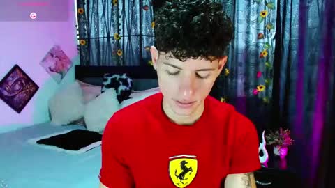     online show from March 25, 6:25 pm