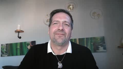 Snapshot of matrike1 chatting on December 26, 2:16 pm matrike1 online show from December 26, 2:16 pm