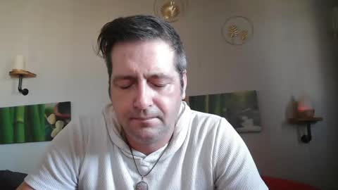 Snapshot of matrike1 chatting on January 26, 12:54 pm matrike1 online show from January 26, 12:54 pm