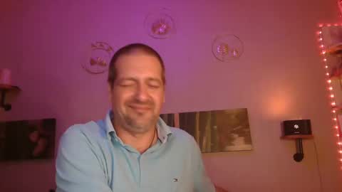 Snapshot of matrike1 chatting on February 14, 10:14 pm matrike1 online show from February 14, 10:14 pm