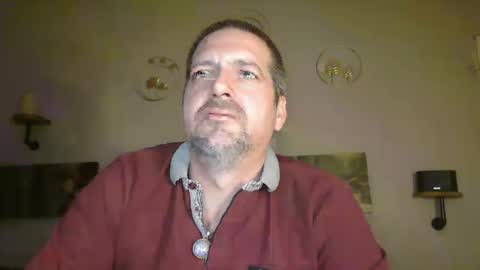 Snapshot of matrike1 chatting on February 25, 7:14 pm matrike1 online show from February 25, 7:14 pm