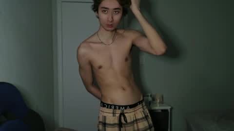 matt578281 online show from May 12, 2:52 am