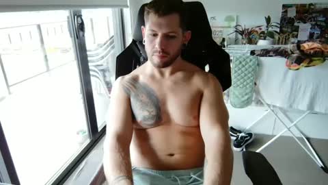 Snapshot of matt89aus chatting on February 22, 2:17 am MRD online show from February 22, 2:17 am