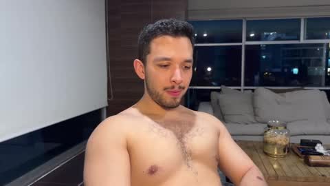 Snapshot of matt_artim chatting on February 13, 12:57 am The Matt Leon online show from February 13, 12:57 am