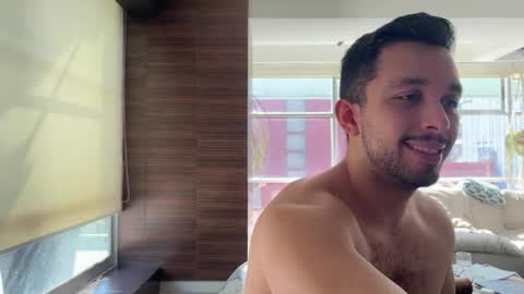 Snapshot of matt_artim chatting on February 13, 5:01 pm The Matt Leon online show from February 13, 5:01 pm