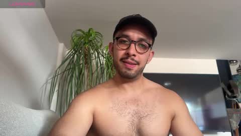 Snapshot of matt_artim chatting on November 4, 9:47 pm The Matt Leon online show from November 4, 9:47 pm