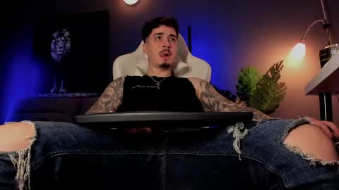 Matt online show from April 27, 7:39 am