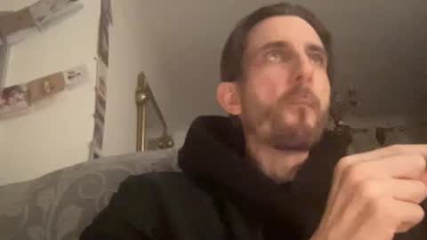 Snapshot of mattcarta chatting on December 13, 11:54 pm mattcarta online show from December 13, 11:54 pm