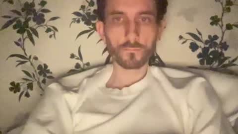 Snapshot of mattcarta chatting on December 16, 12:26 am mattcarta online show from December 16, 12:26 am