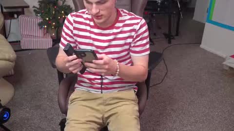 Matt Cash online show from December 9, 2:02 am