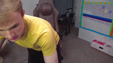 Matt Cash online show from December 18, 2:10 am