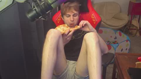 Snapshot of mattcashxxx chatting on February 24, 2:09 am Matt Cash online show from February 24, 2:09 am