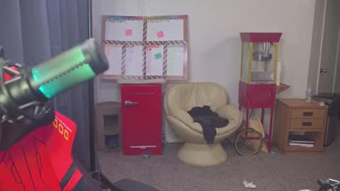 Snapshot of mattcashxxx chatting on March 5, 2:07 am Matt Cash online show from March 5, 2:07 am