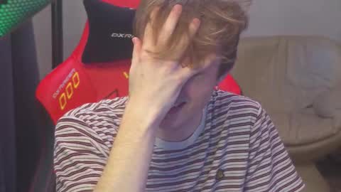 Snapshot of mattcashxxx chatting on March 9, 1:09 am Matt Cash online show from March 9, 1:09 am