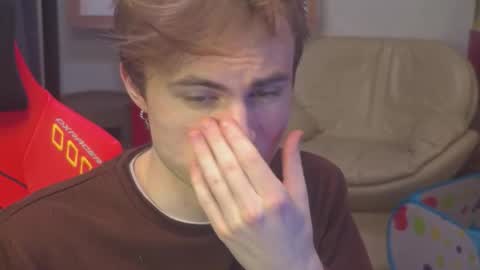 Snapshot of mattcashxxx chatting on March 14, 1:12 am Matt Cash online show from March 14, 1:12 am