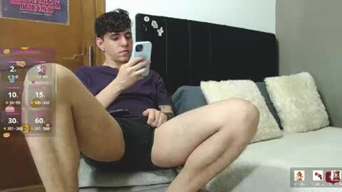 Snapshot of matteo12_ chatting on July 2, 4:18 am ---Matteo--- online show from July 2, 4:18 am