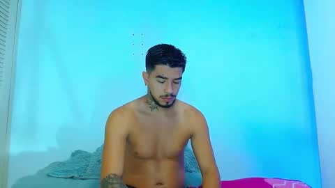 Snapshot of matteo_rreal chatting on December 19, 2:24 pm MATTEO online show from December 19, 2:24 pm