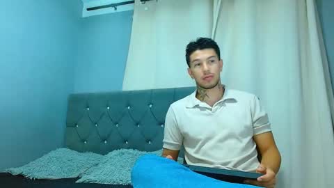 Snapshot of matteo_rreal chatting on April 17, 12:08 pm MATTEO online show from April 17, 12:08 pm