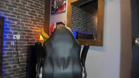 Snapshot of matteosantino chatting on September 18, 8:55 pm matteosantino online show from September 18, 8:55 pm