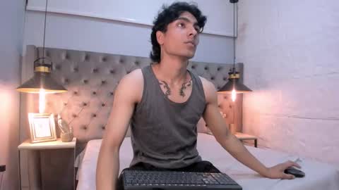 mattfiore online show from November 24, 11:43 am