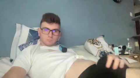 Snapshot of matthd21 chatting on November 9, 2:37 pm matthd21 online show from November 9, 2:37 pm