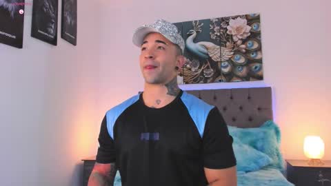 Snapshot of matthew_colee chatting on March 18, 4:15 am Matthew INDEPENDENT MODEL online show from March 18, 4:15 am