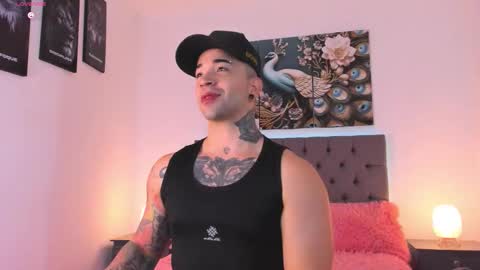 Snapshot of matthew_colee chatting on March 26, 4:07 am Matthew INDEPENDENT MODEL online show from March 26, 4:07 am