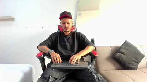 Snapshot of matthewcullenn chatting on January 10, 5:58 pm Matthew online show from January 10, 5:58 pm