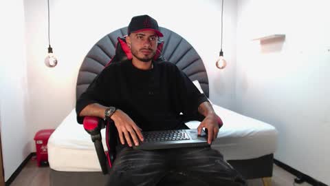 Snapshot of matthewcullenn chatting on January 14, 2:06 am Matthew online show from January 14, 2:06 am