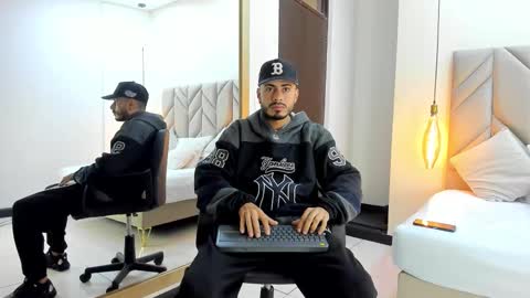 Snapshot of matthewcullenn chatting on February 2, 4:11 am Matthew online show from February 2, 4:11 am