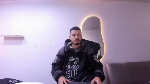 Snapshot of matthewcullenn chatting on February 3, 2:53 am Matthew online show from February 3, 2:53 am