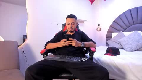 Matthew online show from March 25, 4:29 am