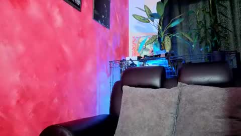 Snapshot of matthewfoxxx chatting on July 4, 8:59 pm MATTHEW online show from July 4, 8:59 pm