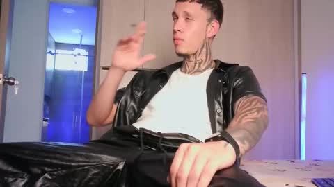 Matt online show from November 9, 6:39 pm