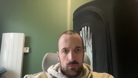 Snapshot of matthias24 chatting on January 15, 3:27 pm M online show from January 15, 3:27 pm