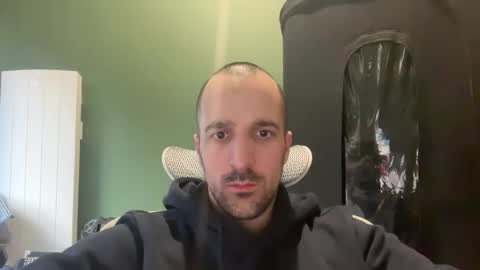 Snapshot of matthias24 chatting on February 2, 12:59 pm M online show from February 2, 12:59 pm