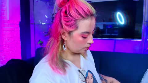 Snapshot of matti_sofia chatting on March 20, 11:04 am TATIANA AND ROUS online show from March 20, 11:04 am