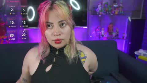 Snapshot of matti_sofia chatting on March 23, 11:03 am TATIANA AND ROUS online show from March 23, 11:03 am