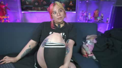 Snapshot of matti_sofia chatting on March 25, 11:05 am TATIANA AND ROUS online show from March 25, 11:05 am