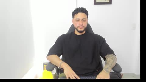 Snapshot of mattia_dupont chatting on March 24, 9:53 pm Mattias online show from March 24, 9:53 pm