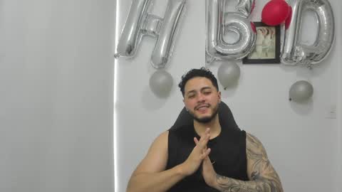 Snapshot of mattia_dupont chatting on March 31, 9:48 pm Mattias online show from March 31, 9:48 pm