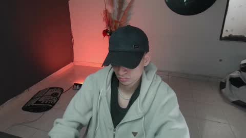 Snapshot of mattias_dantee chatting on January 29, 2:32 pm mattias online show from January 29, 2:32 pm