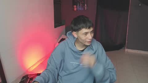 Snapshot of mattias_dantee chatting on February 16, 10:43 pm mattias online show from February 16, 10:43 pm