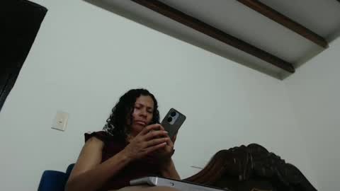 matturewet online show from December 10, 7:11 pm