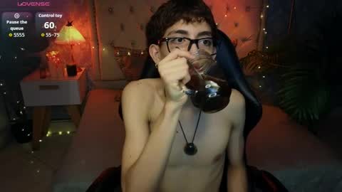 matty_spark online show from April 1, 1:01 pm