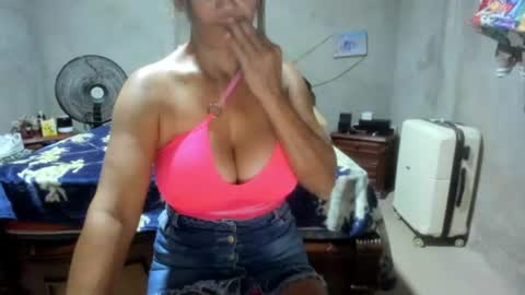 Snapshot of mature_bigboobs__ chatting on June 27, 4:12 pm mature_bigboobs__ online show from June 27, 4:12 pm