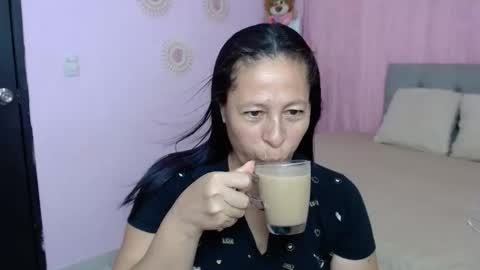 Snapshot of mature_martina_ chatting on October 6, 10:40 pm Martina online show from October 6, 10:40 pm