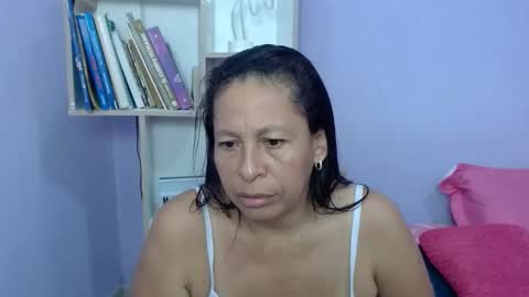 Snapshot of mature_martina_ chatting on October 28, 10:30 am Martina online show from October 28, 10:30 am